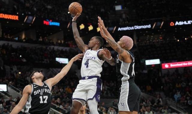 湖人投资沃克收获回报，新老两位教头对他称赞有加