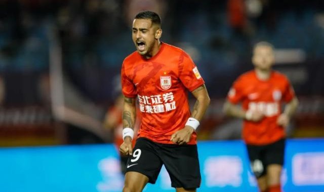 U球直播官网-【中超】莱昂纳多传射塞尔吉尼奥建功 亚泰4比1深足