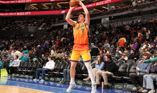 考辛斯：最佳新秀选克尼佩尔 他有可能打破库里几乎所有投篮纪录